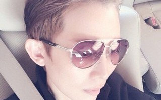 戴什么颜色的太阳镜帅，戴什么颜色的太阳镜帅气